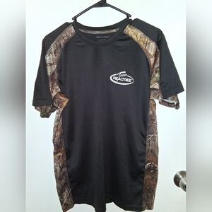 Realtree Men's Black and Camo Short Sleeve Tee